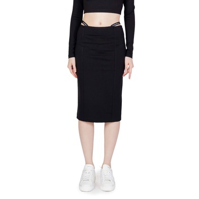 Mujer Calvin Klein Jeans Venta al por mayor de ropa de moda 50-75% de  descuento | B2B GRIFFATI
